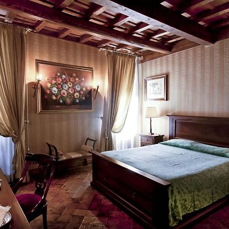 Castle Of Glamour XVI Century Luxury Apartments Roma Esterno foto